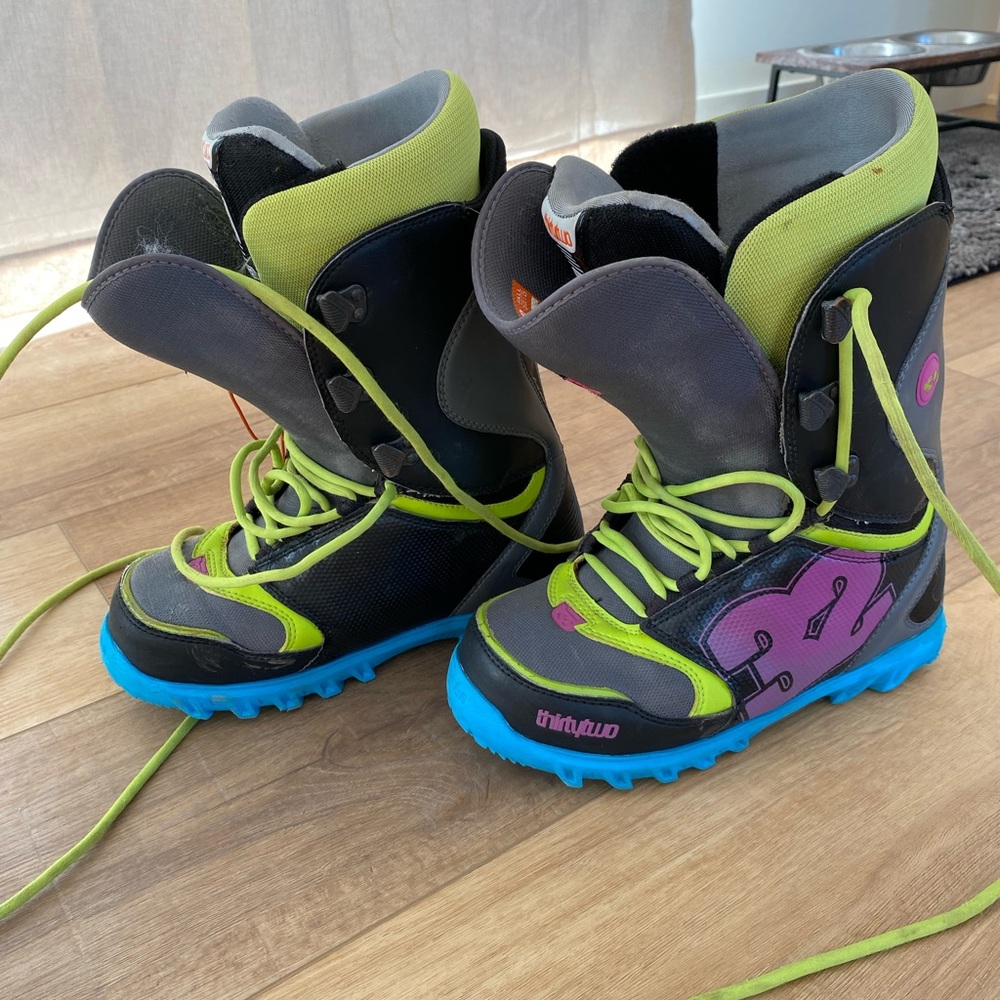 ThirtyTwo men’s snowboarding boots